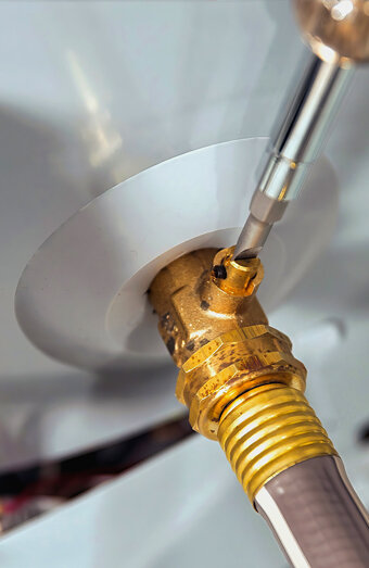 https://innaloohotwater.com.au/uploads/2025/06/hot-water-servicing-24274.jpg