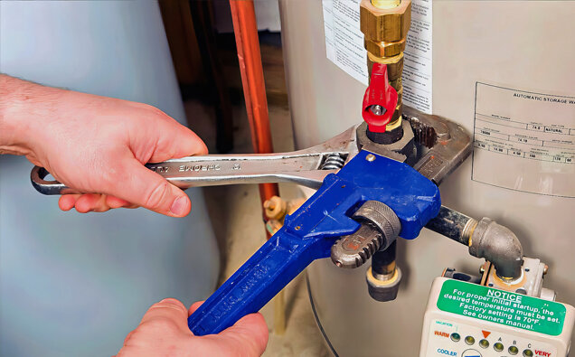https://innaloohotwater.com.au/uploads/2025/06/hot-water-servicing-75260.jpg